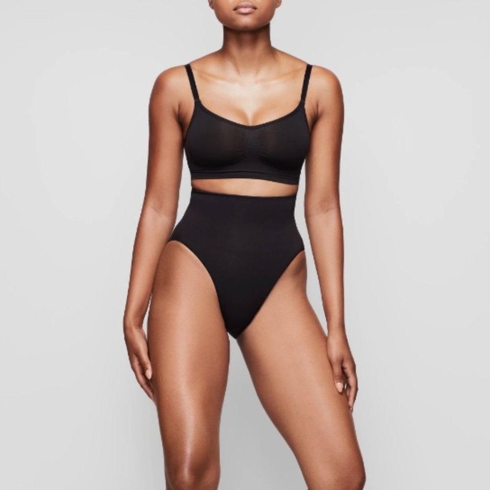 SKIMS CORE CONTROL BRIEF ONYX